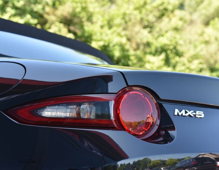 Mazda MX-5 9