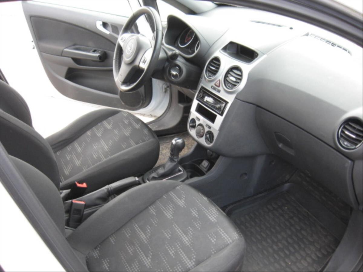 Opel Corsa Hatchback 1,4 l 74 kw