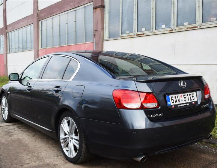 Lexus GS 450h 4