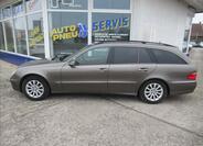 Mercedes-Benz Třídy E 8