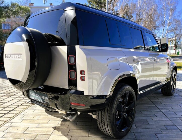 Land Rover Defender SUV / Terénní 5,0 l 313 kw