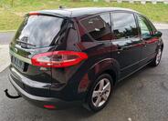 Ford S-MAX 9