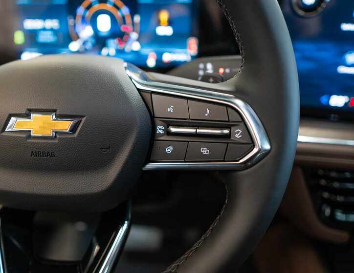 Chevrolet Suburban SUV 6,2 l 313 kw