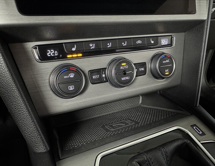 Volkswagen Passat 35