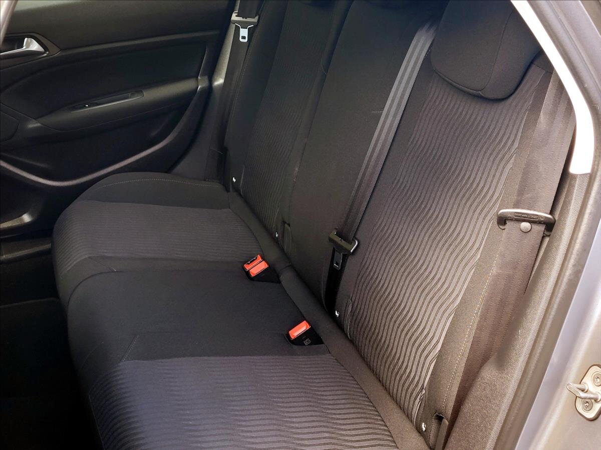 Peugeot 308 Kombi 1,2 l 96 kw