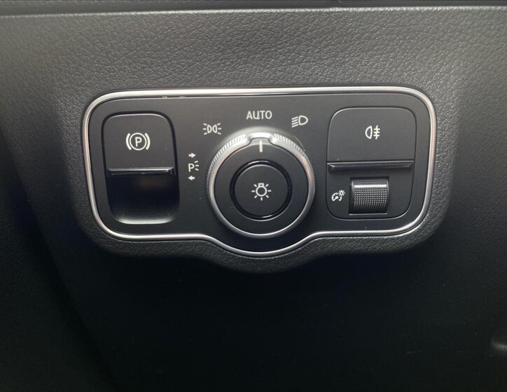 Mercedes-Benz Třídy B MPV 2,0 l 85 kw