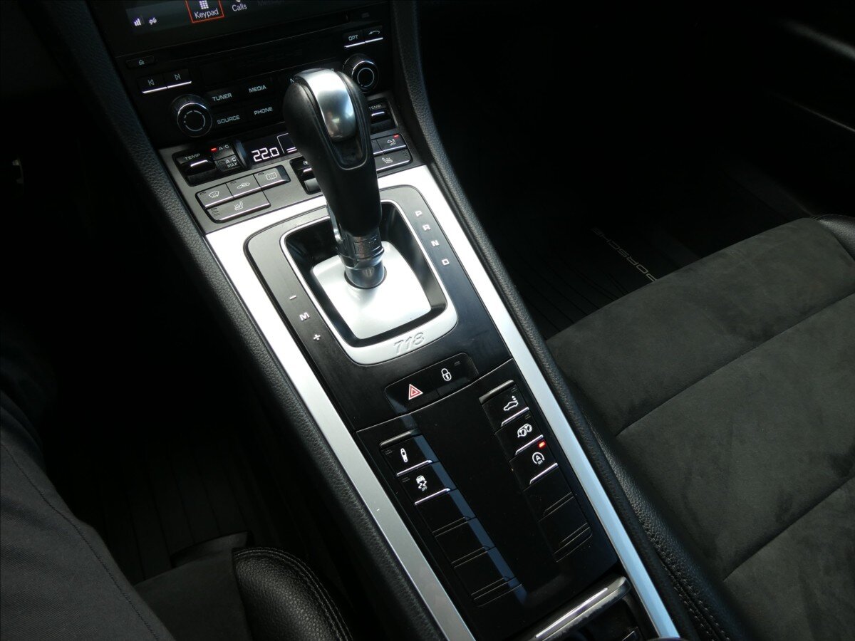 Porsche Cayman Kupé 2,5 l 257 kw