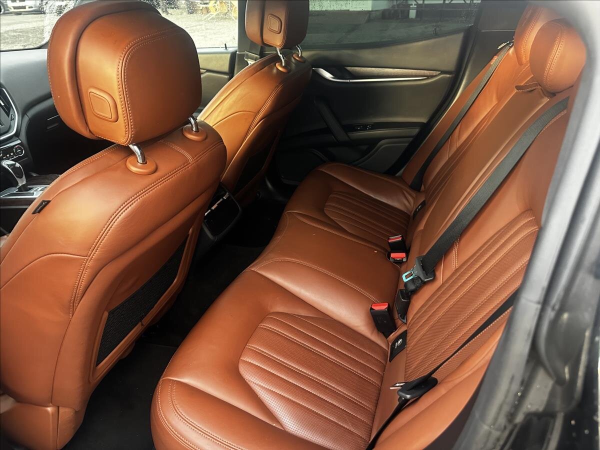 Maserati Ghibli Sedan 3,0 l 202 kw