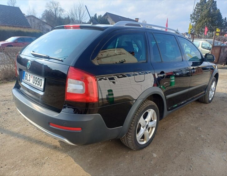 Škoda Octavia Kombi 2,0 l 103 kw
