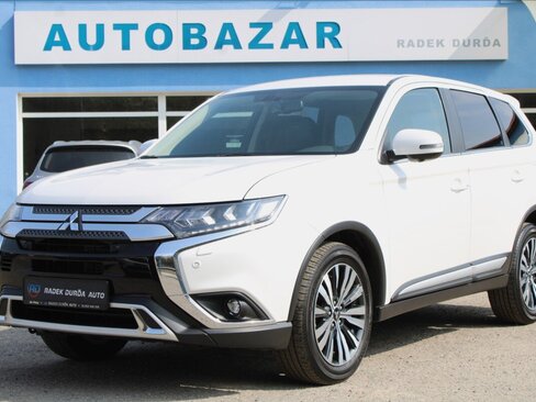 Mitsubishi Outlander SUV / Terénní 2,0 l 110 kw