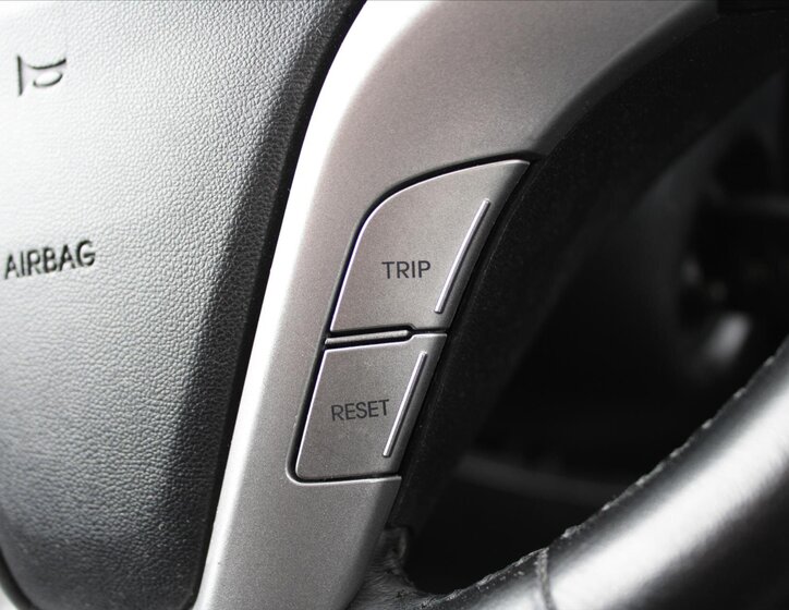 Hyundai ix20 MPV 1,4 l 66 kw