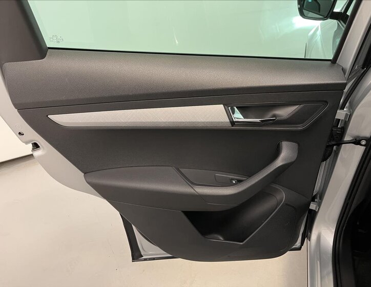 Škoda Karoq SUV / Terénní 1,5 l 110 kw