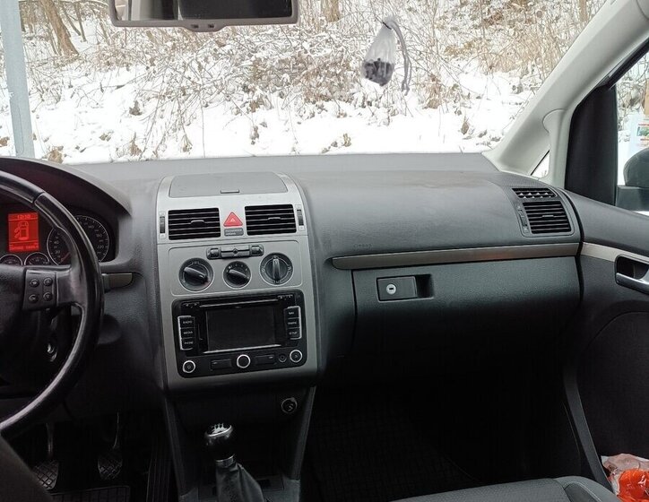 Volkswagen Touran MPV 0,0 103 kw