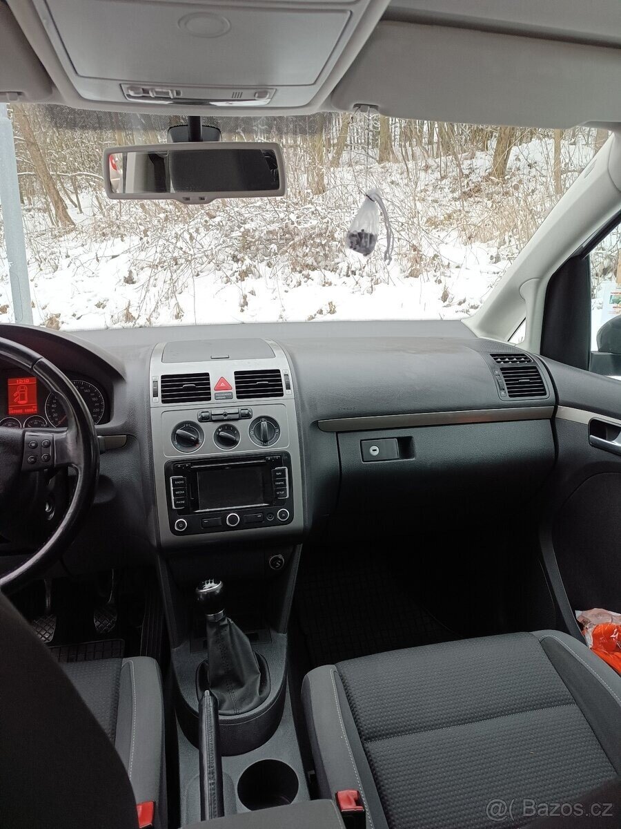 Volkswagen Touran MPV 0,0 103 kw