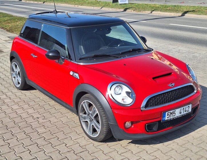 Mini Cooper Hatchback 1,6 l 135 kw