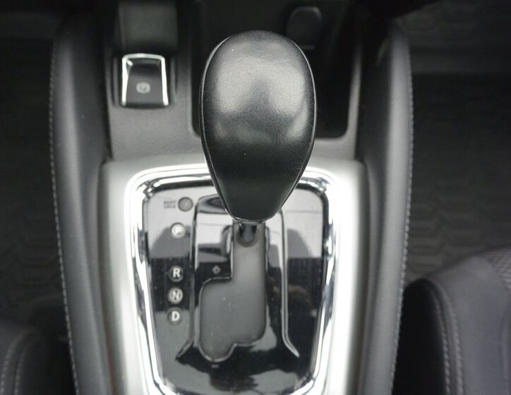 Nissan Qashqai SUV / Terénní 1,2 l 85 kw