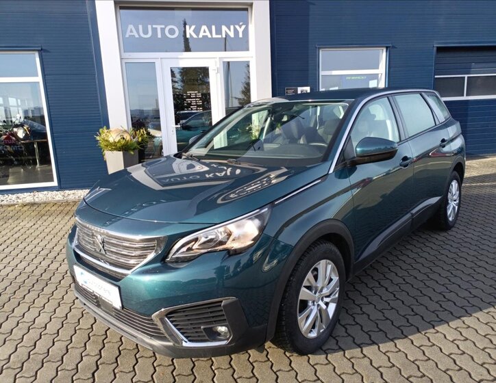 Peugeot 5008 SUV / Terénní 1,2 l 96 kw