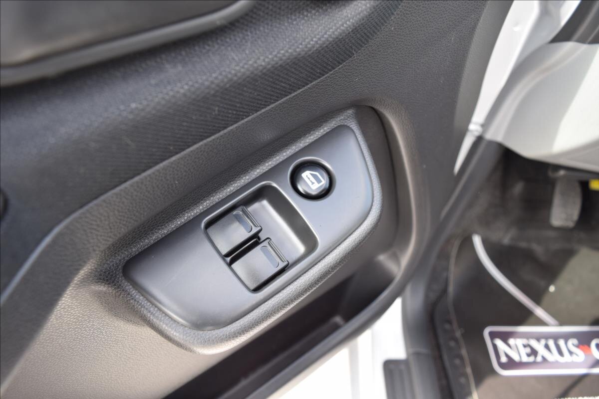 Subaru Justy Hatchback 1,3 l 66 kw