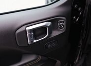 Jeep Wrangler SUV / Terénní 2,0 l 200 kw