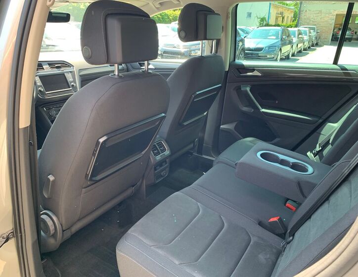 Volkswagen Tiguan 19