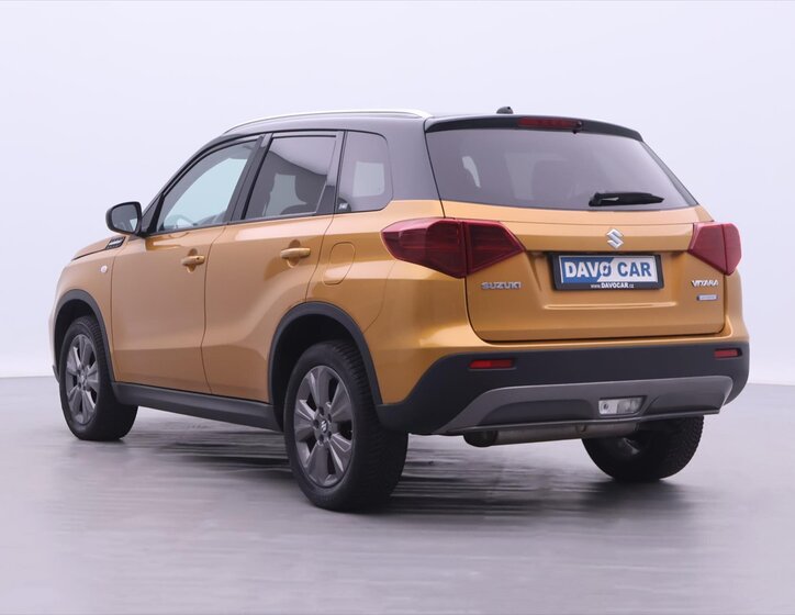 Suzuki Vitara 5