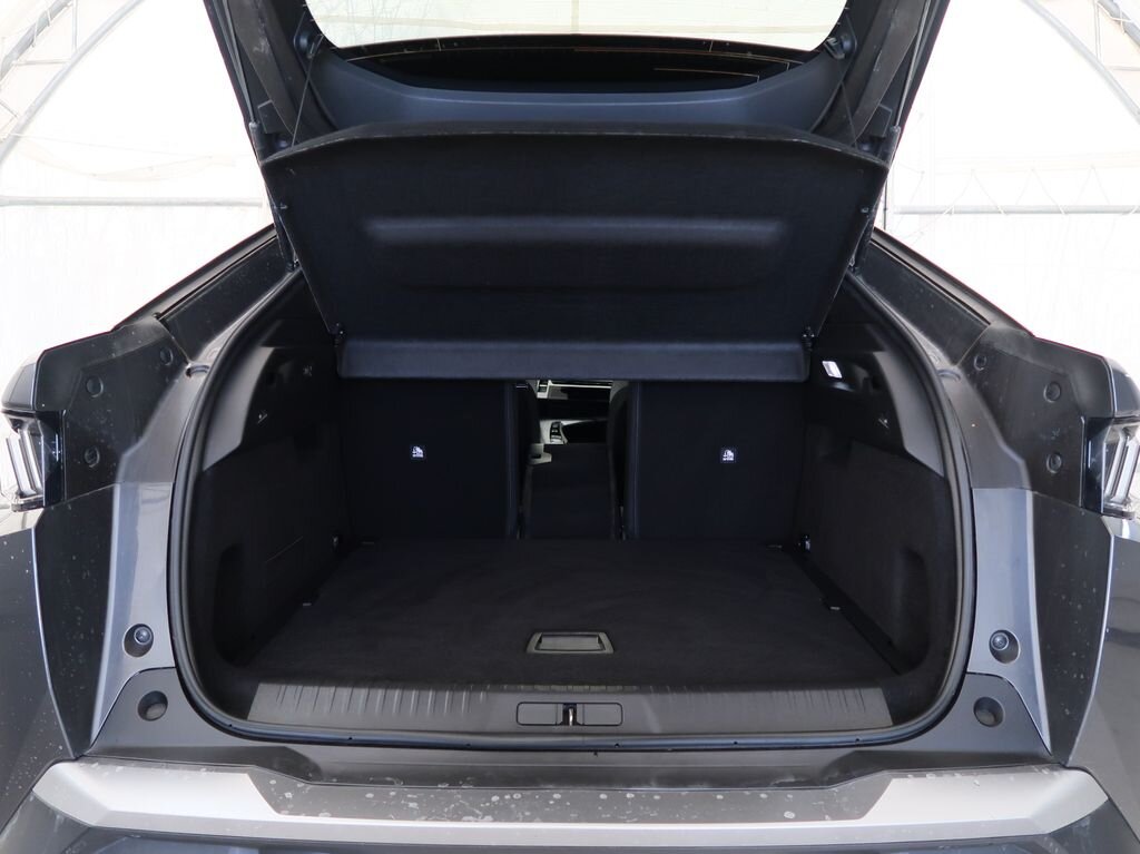 Peugeot 3008 SUV 1,2 l 100 kw