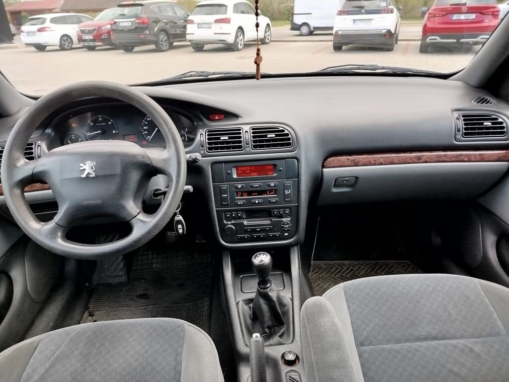 Peugeot 406 Sedan / Limuzína 2,0 l 80 kw