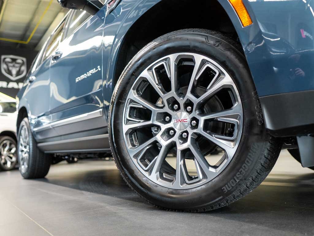 GMC Yukon SUV 6,2 l 313 kw