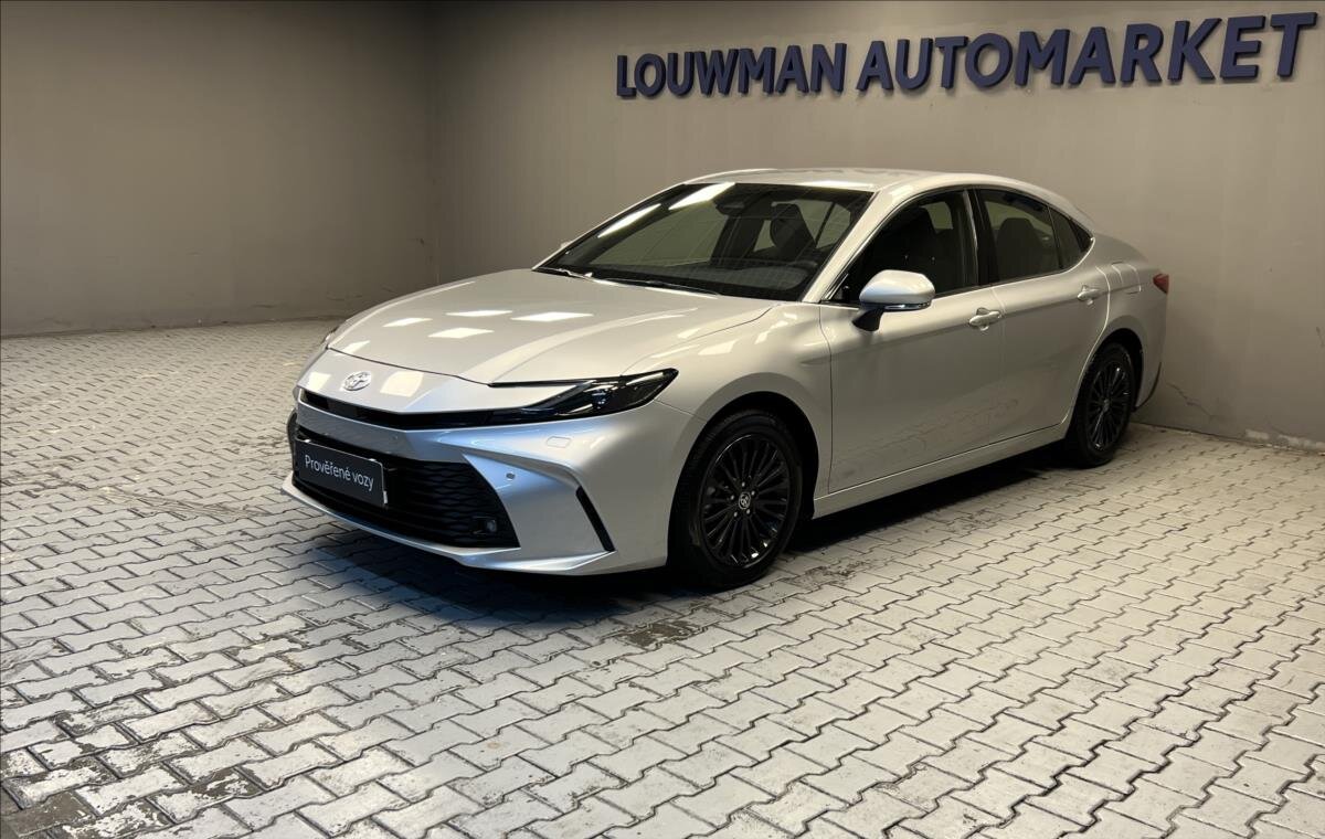 Toyota Camry Sedan 2,5 l 137 kw
