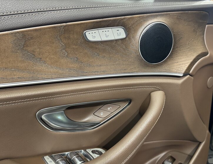 Mercedes-Benz Třídy E Sedan / Limuzína 2,9 l 250 kw