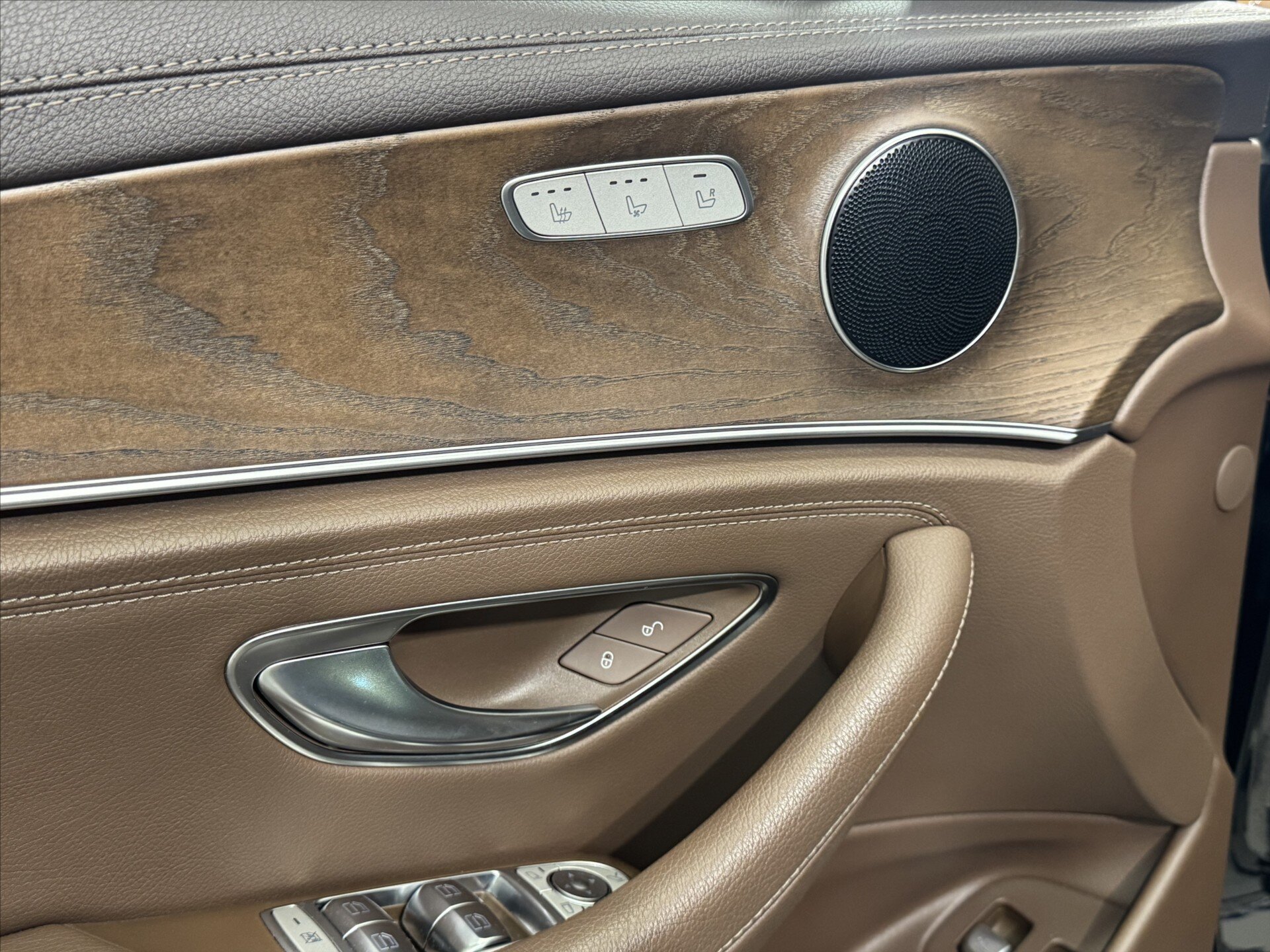 Mercedes-Benz Třídy E Sedan / Limuzína 2,9 l 250 kw