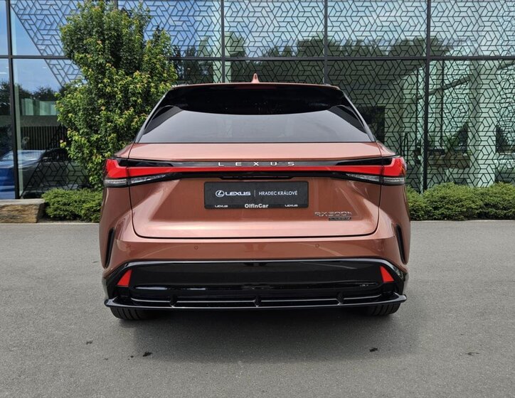 Lexus RX 500h SUV / Terénní 2,4 l 273 kw