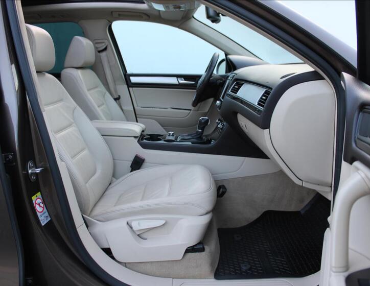 Volkswagen Touareg 26