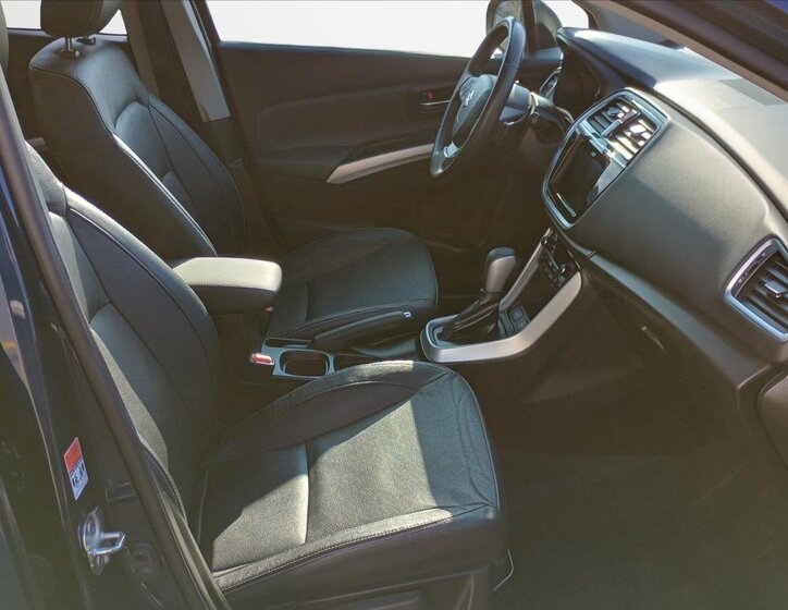 Suzuki SX4 S-Cross 18