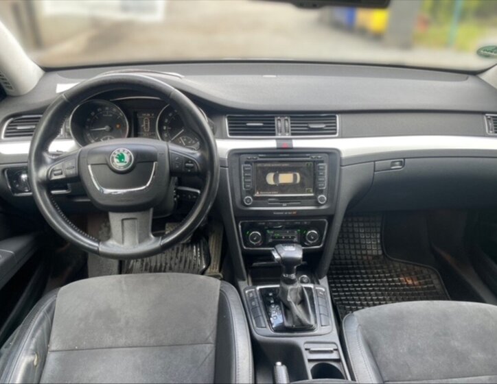 Škoda Superb Liftback 2,0 l 103 kw