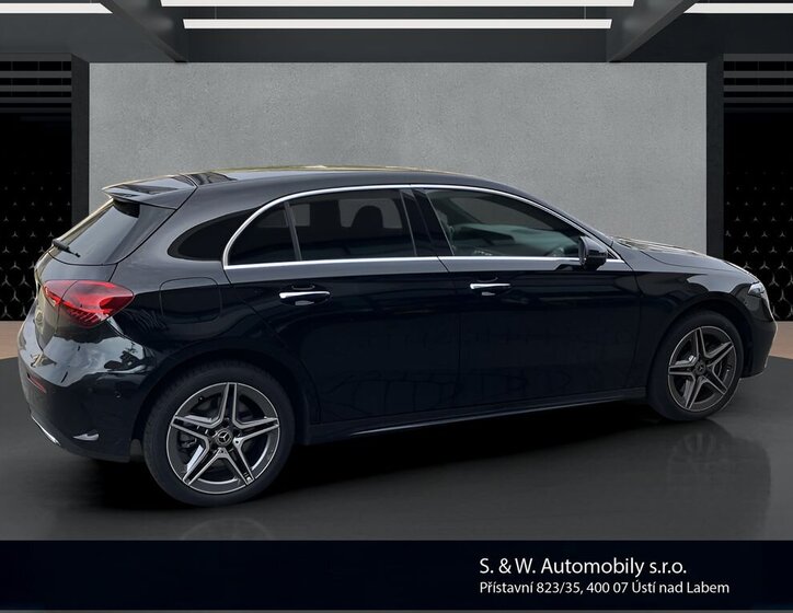 Mercedes-Benz Třídy A Hatchback 1,3 l 120 kw