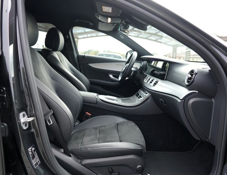 Mercedes-Benz Třídy E Sedan 2,0 l 145 kw