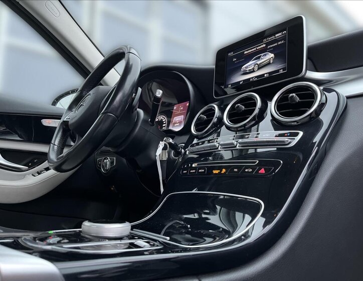 Mercedes-Benz Třídy C 16