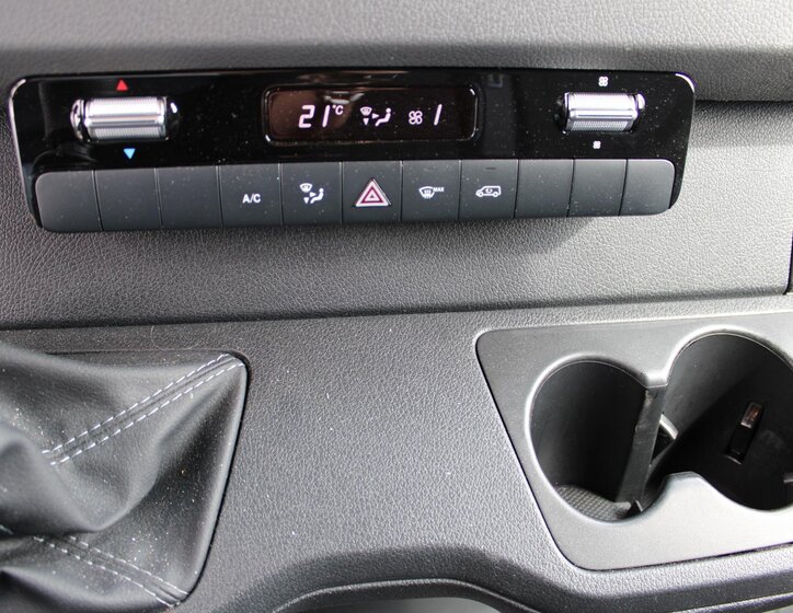 Mercedes-Benz Sprinter Užitková 2,1 l 120 kw