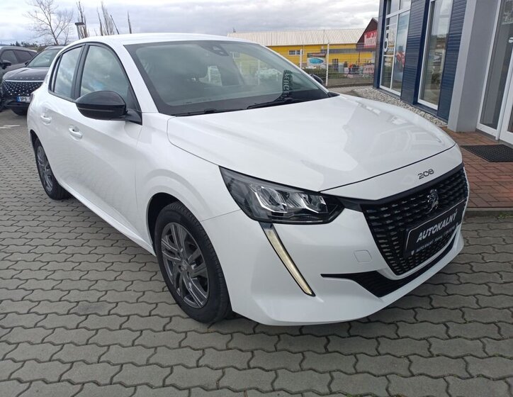 Peugeot 208 Hatchback 1,2 l 55 kw