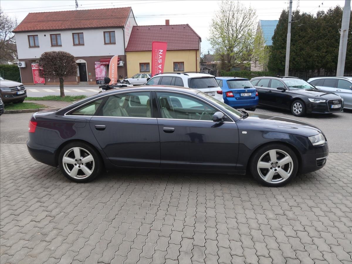Audi A6 Sedan / Limuzína 3,0 l 165 kw