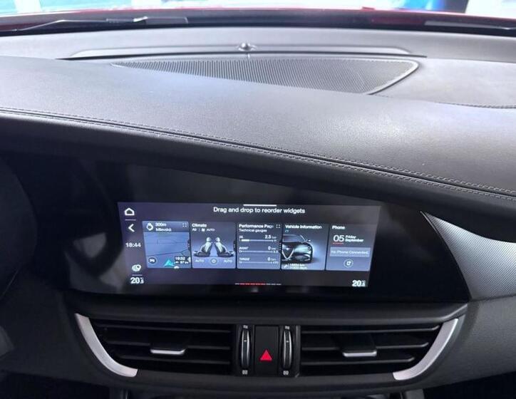 Alfa Romeo Giulia 10