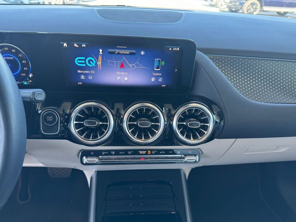 Mercedes-Benz EQA SUV / Terénní 0,0 140 kw