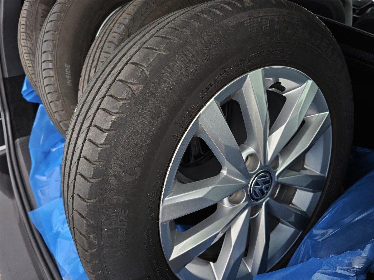 Volkswagen Touran Kombi 1,4 l 110 kw