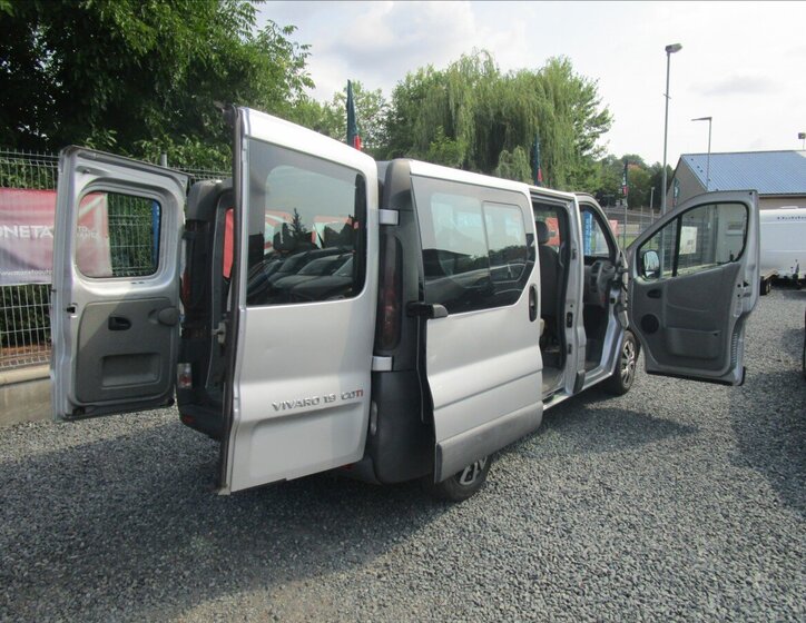 Opel Vivaro 28