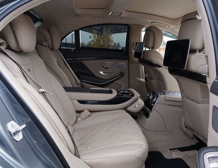 Mercedes-Benz Třídy S Sedan / Limuzína 4,0 l 345 kw