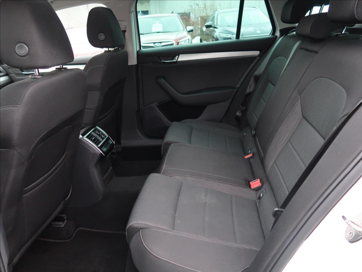 Škoda Superb Kombi 2,0 l 110 kw