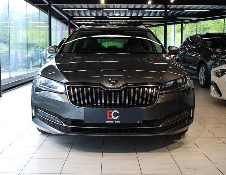 Škoda Superb 2