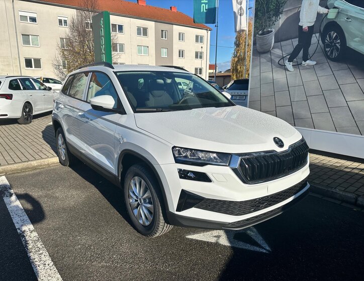 Škoda Karoq SUV / Terénní 1,5 l 110 kw