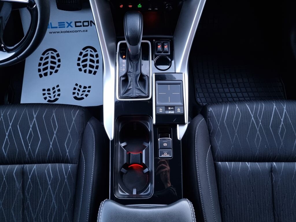 Mitsubishi Ostatní SUV / Terénní 1,5 l 120 kw